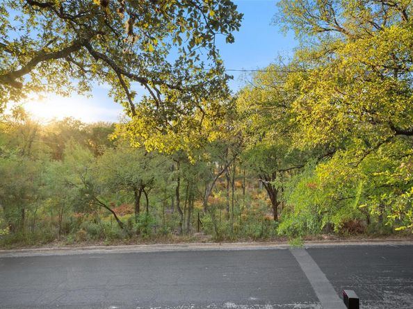 2209 Rae Dell Ave, Austin TX 78704