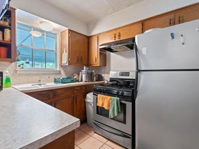 5803 Glenhollow PATH, Austin TX 78745