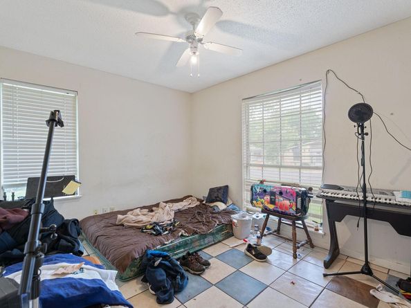 5803 Glenhollow PATH, Austin TX 78745