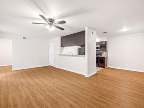 6700 Cooper Lane 40, Austin TX 78745