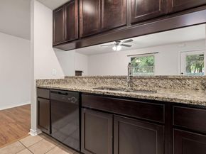 6700 Cooper Lane 40, Austin TX 78745