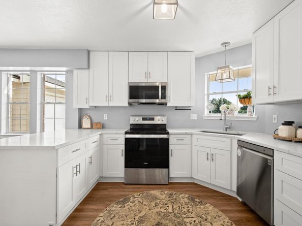 118 Deep Lake DR, Liberty Hill TX 78642