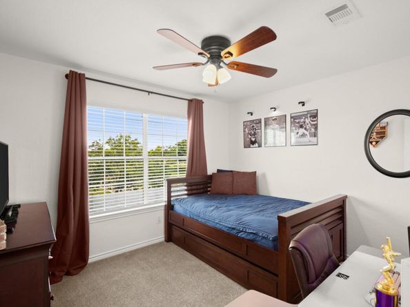 118 Deep Lake DR, Liberty Hill TX 78642