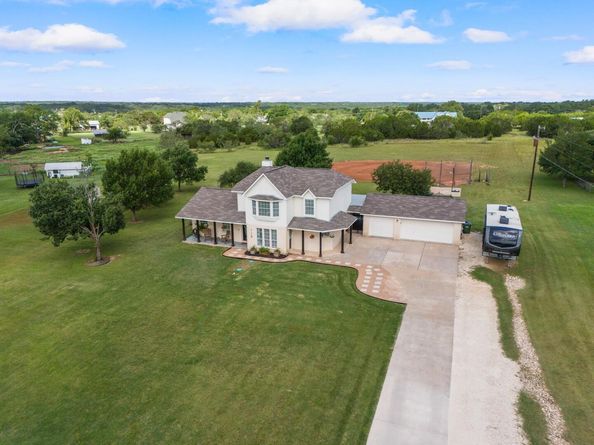 118 Deep Lake DR, Liberty Hill TX 78642