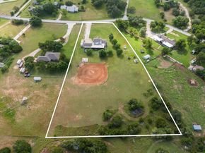 118 Deep Lake DR, Liberty Hill TX 78642
