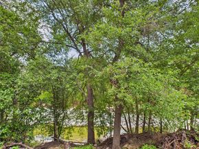 7019 Creighton LN, Austin TX 78723