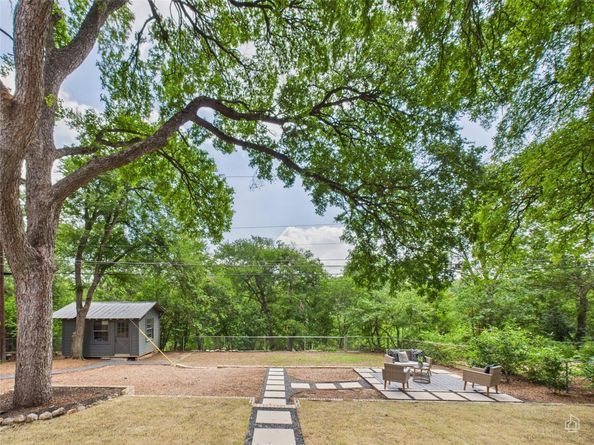 7019 Creighton LN, Austin TX 78723