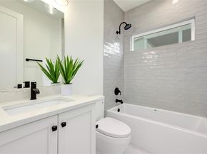 1806 Maple Ave 1, Austin TX 78702