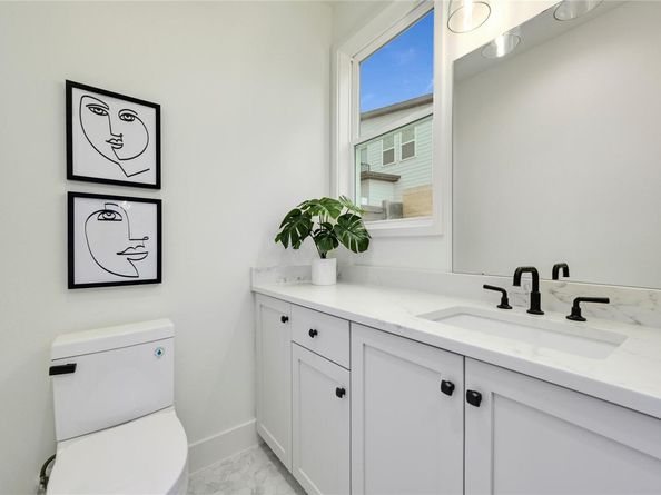1806 Maple Ave 1, Austin TX 78702
