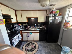 2500 Burleson RD 611, Austin TX 78741