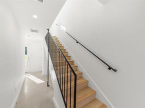 5912 Harold CT 106, Austin TX 78721