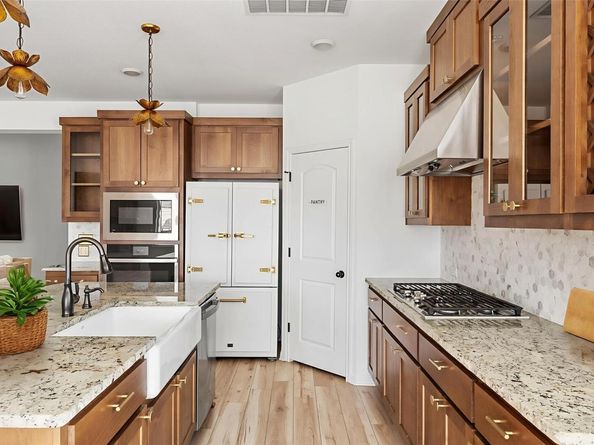 1321 Castalo LN, Leander TX 78641