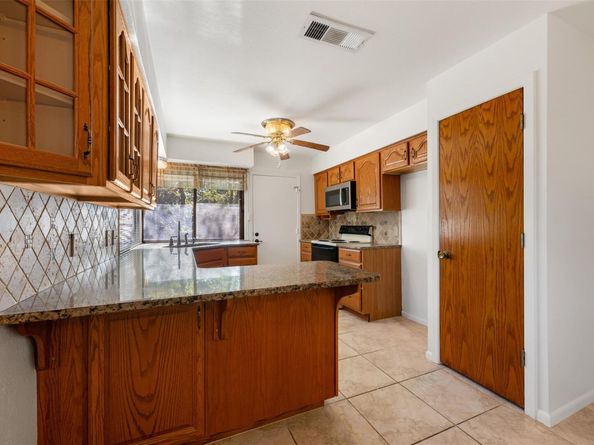 11907 Highland Oaks TRL, Austin TX 78759