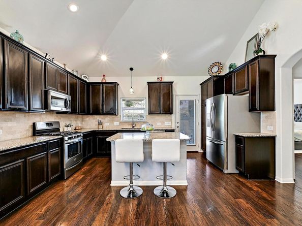 2605 Etta May LN, Leander TX 78641