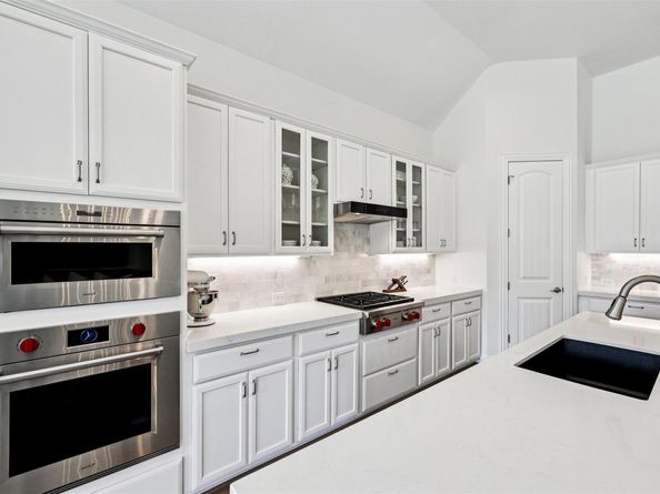 1812 Cotton Farm TRL, Leander TX 78641