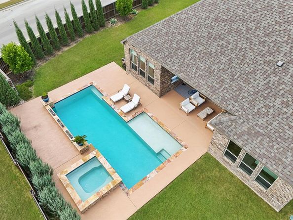 1812 Cotton Farm TRL, Leander TX 78641