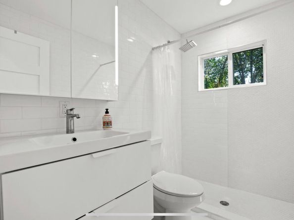 1305 Olander ST, Austin TX 78702