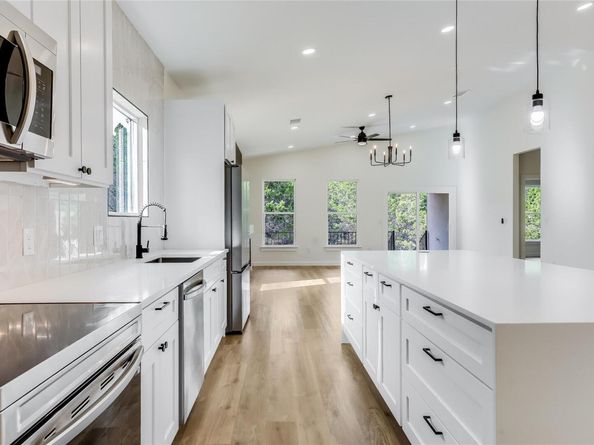 21216 Santa Rosa Ave, Lago Vista TX 78645