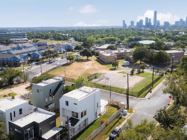 1167 Bedford ST, Austin TX 78702