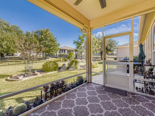 723 Independence Creek LN, Georgetown TX 78633