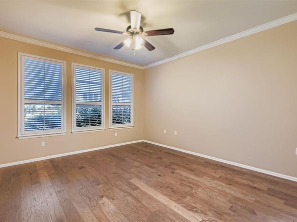 723 Independence Creek LN, Georgetown TX 78633