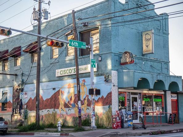 2235 E 6th ST 404, Austin TX 78702