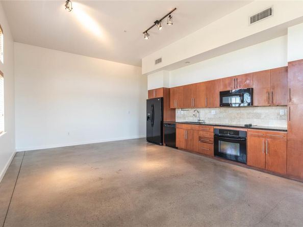 2235 E 6th ST 404, Austin TX 78702