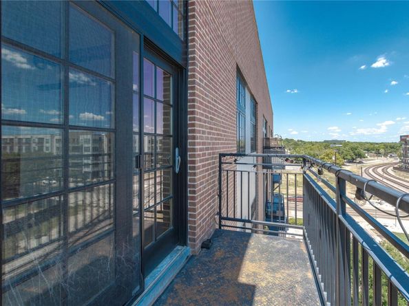 2235 E 6th ST 404, Austin TX 78702