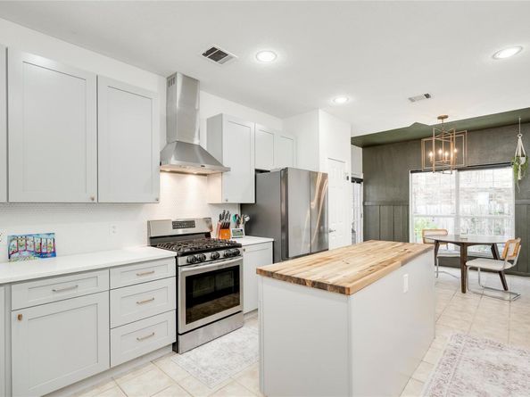 6502 Walebridge LN, Austin TX 78739