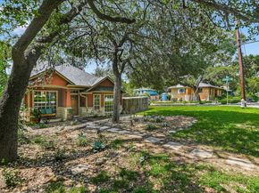 915 Garner Ave, Austin TX 78704