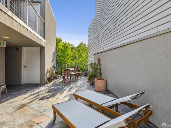 699 Pennsylvania Avenue 2, San Francisco CA 94107