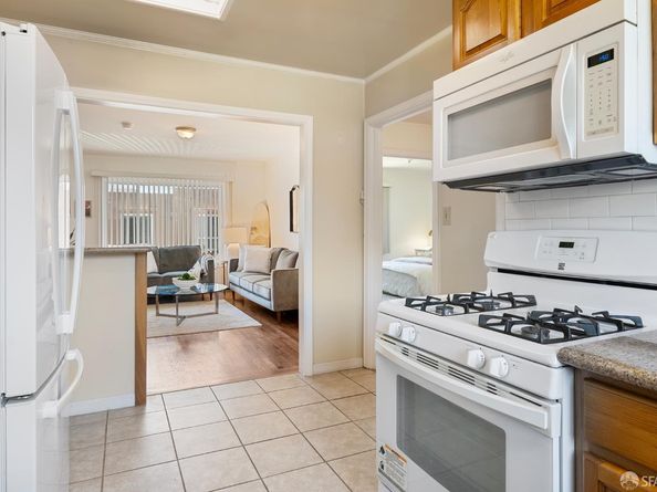 68 Esquina Drive, San Francisco CA 94134