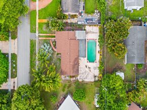2341 SW 15th St, Fort Lauderdale FL 33312