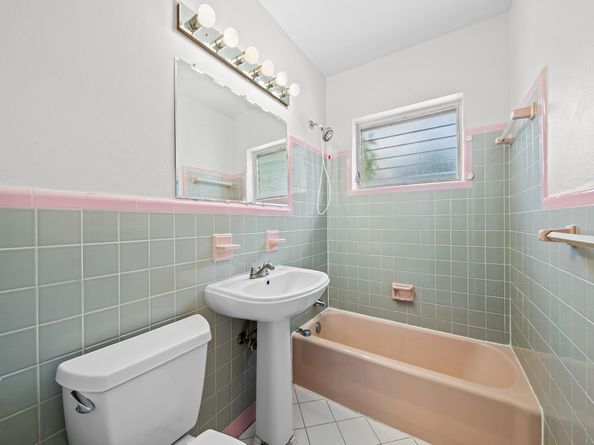 2341 SW 15th St, Fort Lauderdale FL 33312