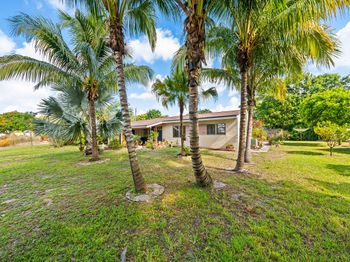 2341 SW 15th St