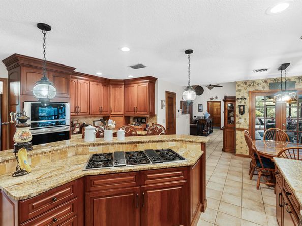 5371 Cougars Prowl, Lake Worth FL 33449