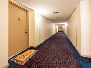 16325 Golf Club Rd 210, Weston FL 33326