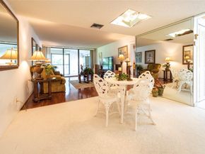 16325 Golf Club Rd 210, Weston FL 33326