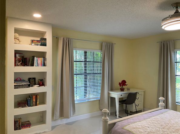10477 NW 4th St, Coral Springs FL 33071