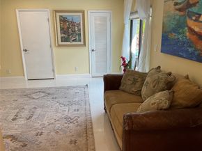 10477 NW 4th St, Coral Springs FL 33071