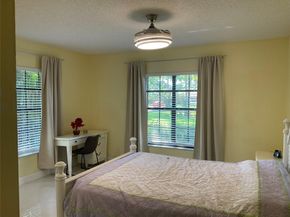 10477 NW 4th St, Coral Springs FL 33071