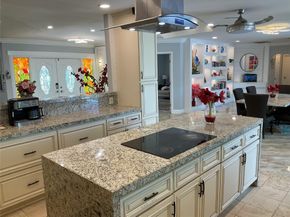 10477 NW 4th St, Coral Springs FL 33071