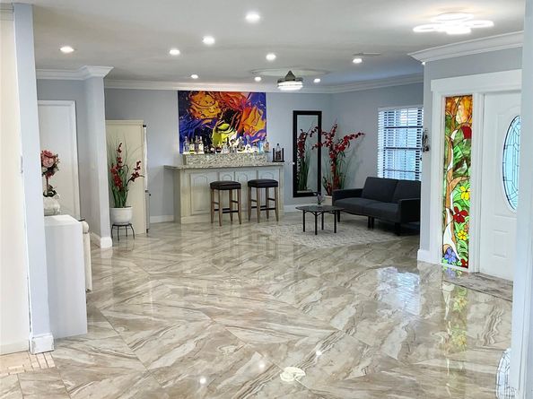 10477 NW 4th St, Coral Springs FL 33071