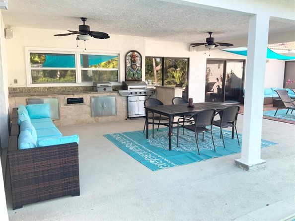 10477 NW 4th St, Coral Springs FL 33071