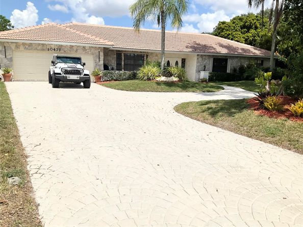 10477 NW 4th St, Coral Springs FL 33071