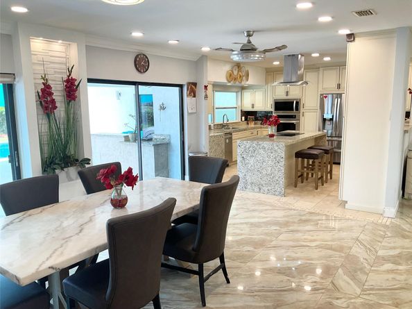 10477 NW 4th St, Coral Springs FL 33071