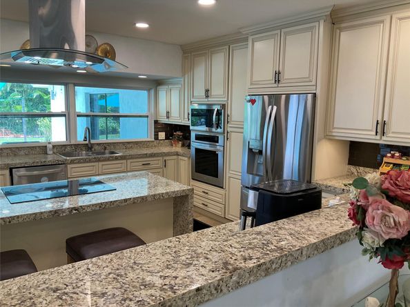 10477 NW 4th St, Coral Springs FL 33071