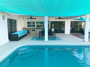 10477 NW 4th St, Coral Springs FL 33071