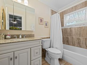 5100 NW 35th St 110, Lauderdale Lakes FL 33319