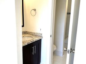 35 SW 3rd St, Pompano Beach FL 33060